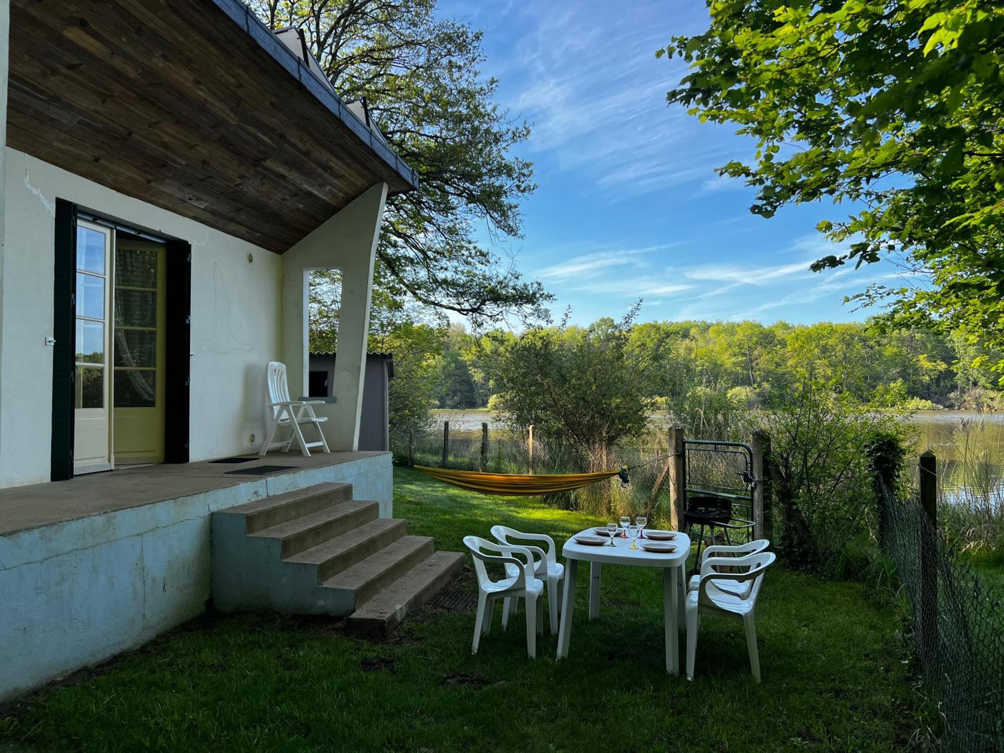 Chalet Au Bord De L'Etang 4 Pers Les Boulmiers Extérieur photo